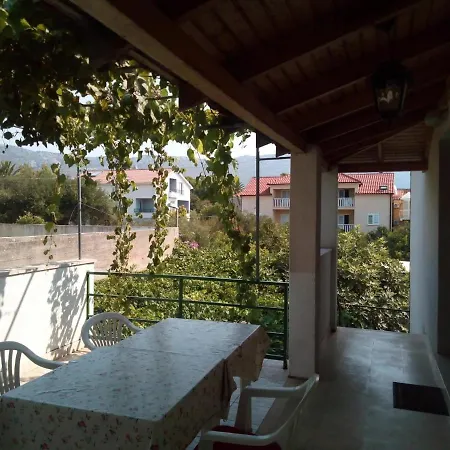Appartement Silvija - 50 M From Sea Orebić
